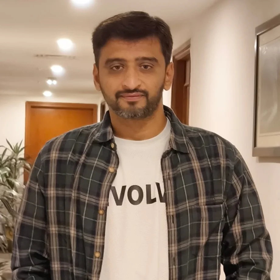 Mayank Lalani 